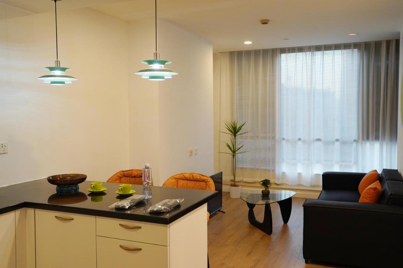 River House Near The Peoples Square And The Bund 샹하이 외부 사진