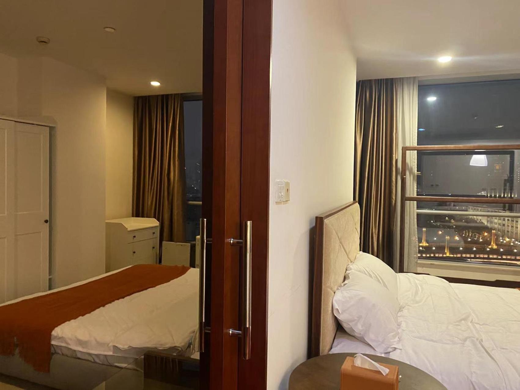 River House Near The Peoples Square And The Bund 샹하이 외부 사진