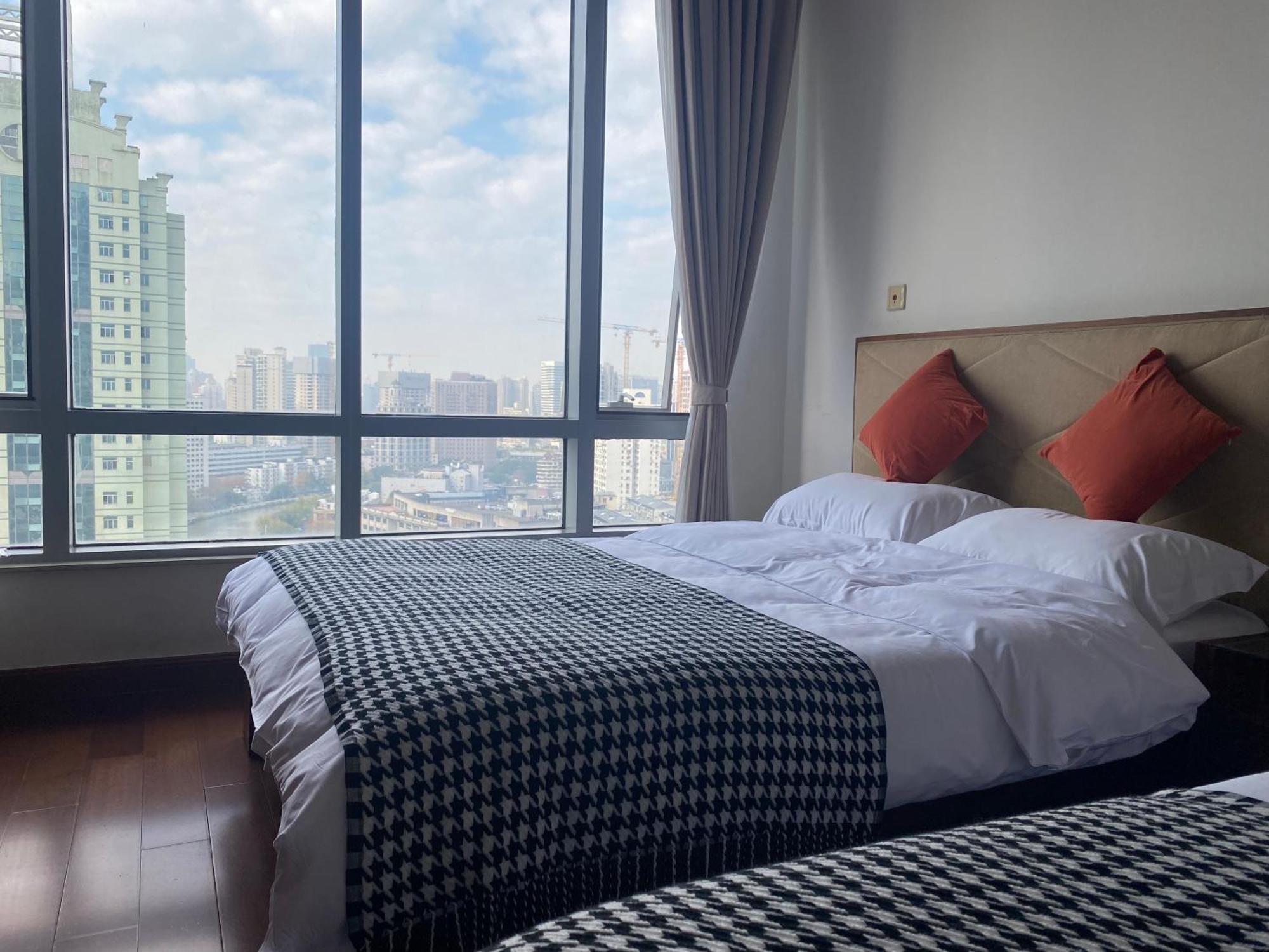 River House Near The Peoples Square And The Bund 샹하이 외부 사진